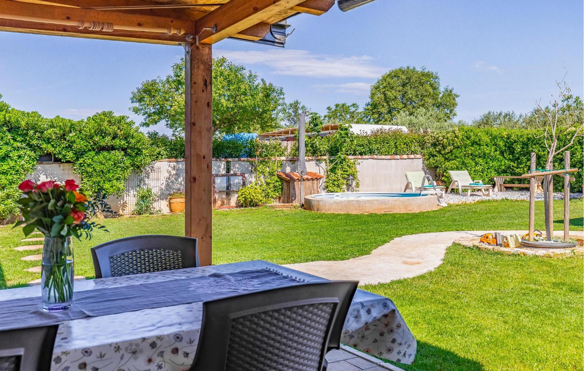 Beautiful In Skatari With Kitchen * Pula