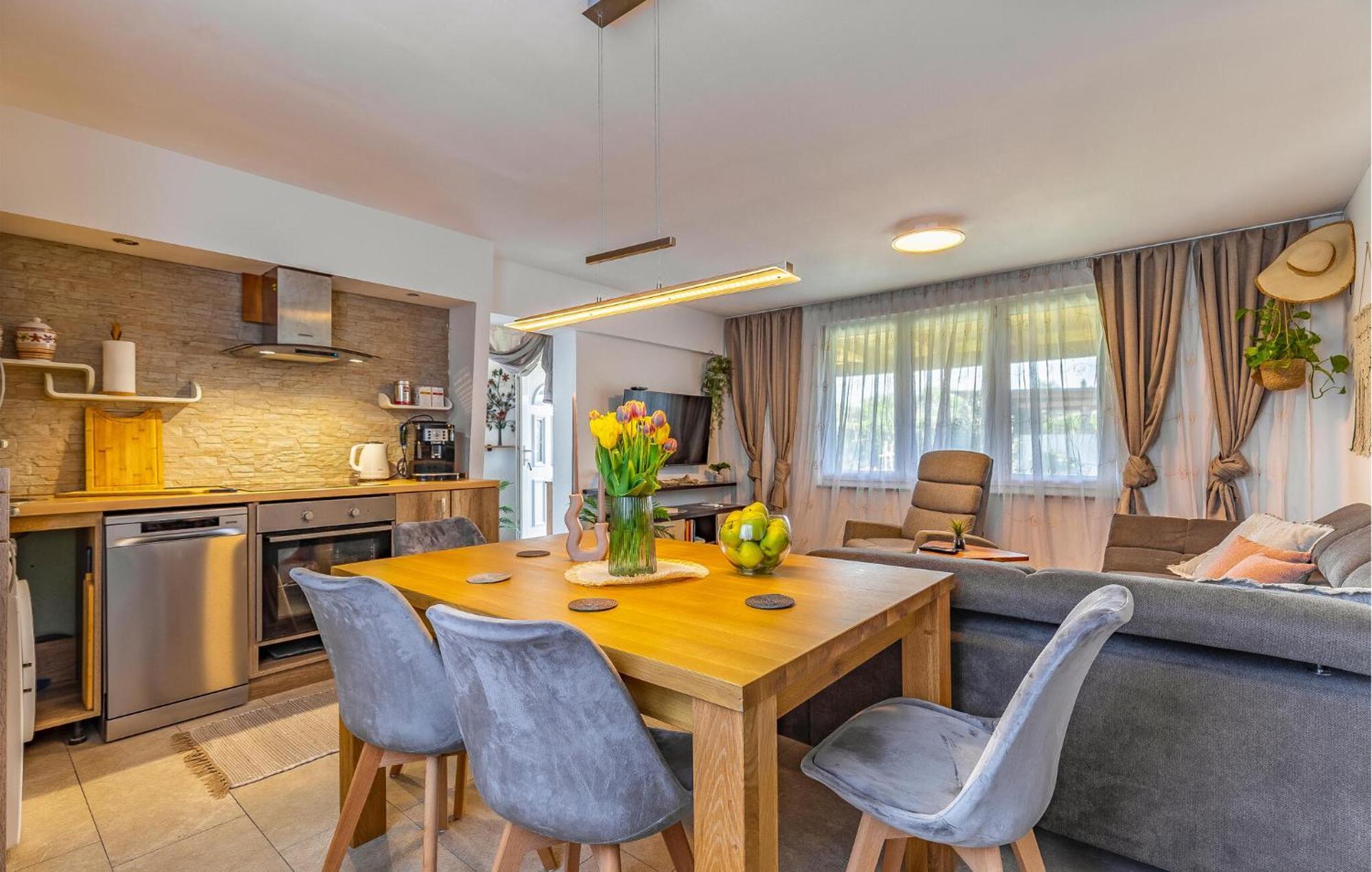 Beautiful In Skatari With Kitchen